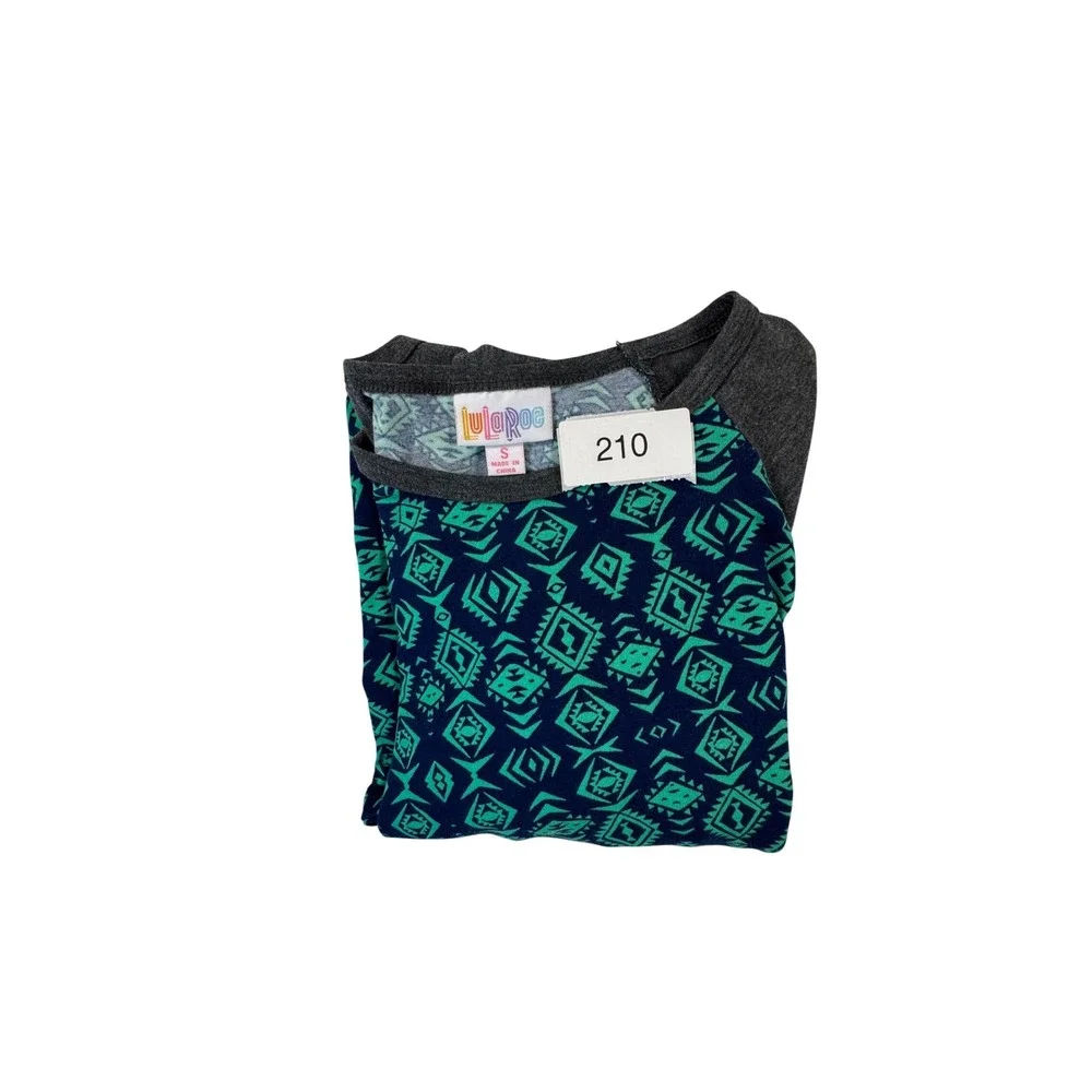 LuLaRoe Randy Tee Women Small Gray Teal Geometric 3/4 Sleeve Raglan Baseball Top - Picture 8 of 8